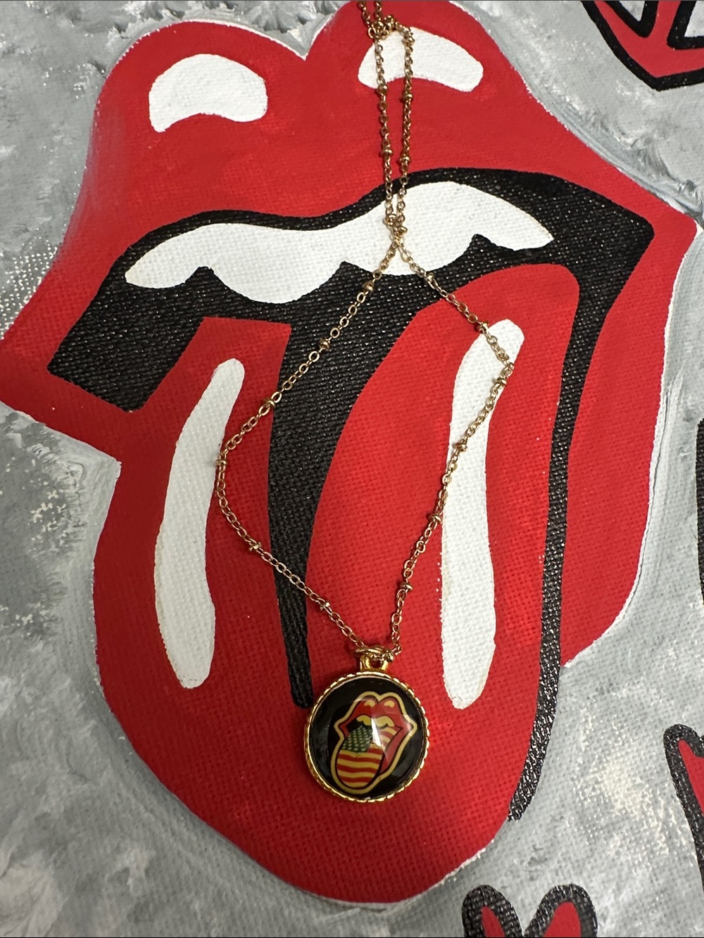 Rolling Stones Pendant Necklace - Women Jewelry